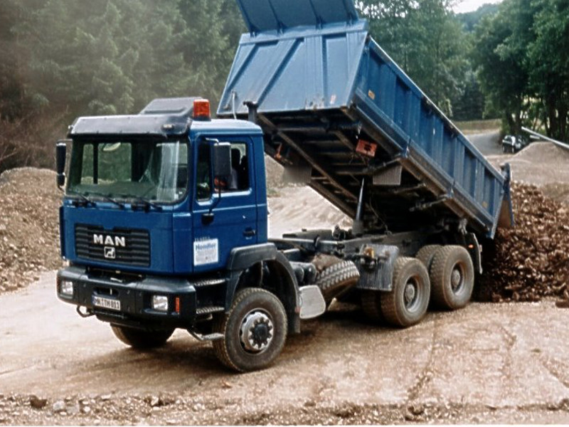 LKW MANq